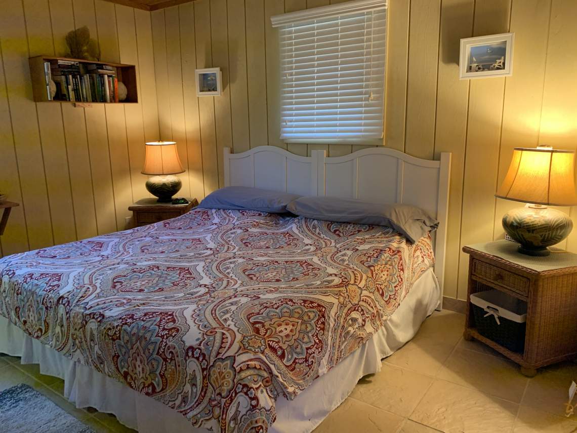 1_Cottage-Bedroom